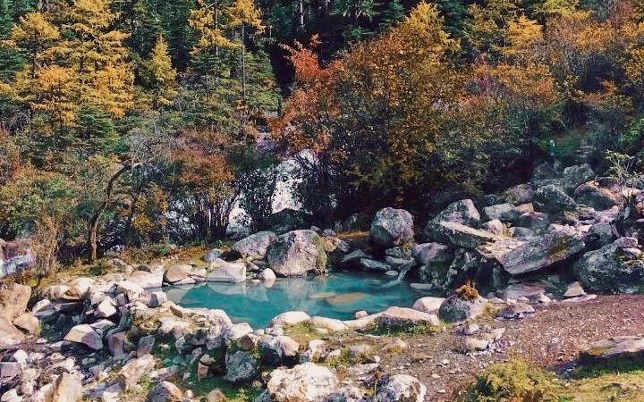 最新QQ个性签名，探索自然美景之旅，寻找内心平和宁静的旅程