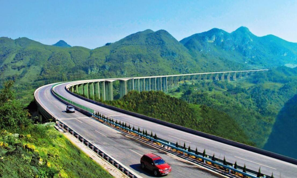 湖南高速最新动态，驶向自然美景之旅，探寻内心宁静与平和的旅程