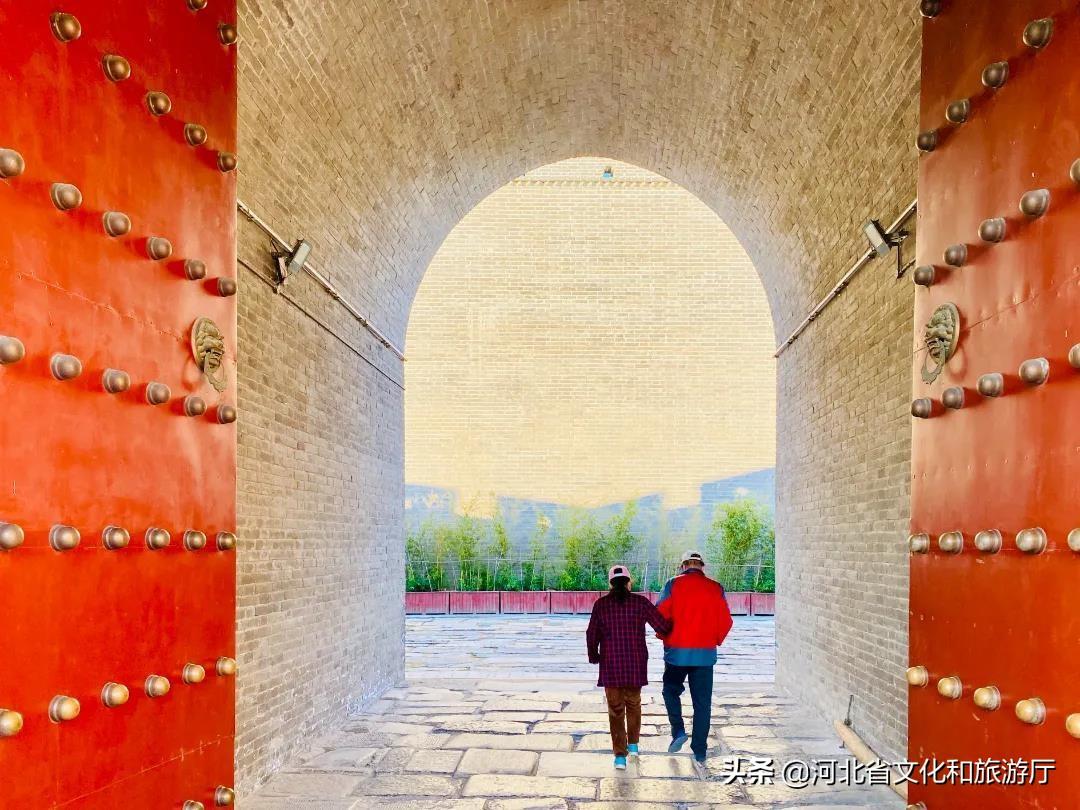 微信红包封面群聊最新，自然美景之旅，探寻内心平和宁静的旅程