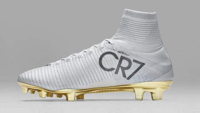 CR7最新款，小巷独特风尚探秘
