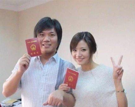 最新夜总会搞笑节目，小巷深处的欢乐之夜